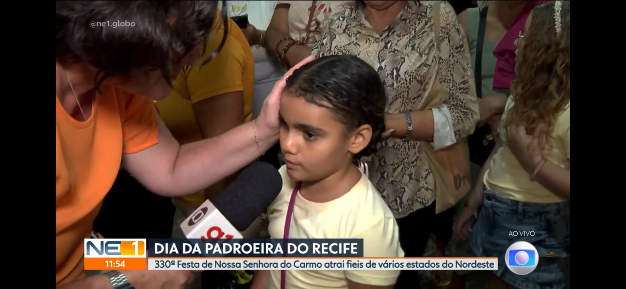 Menina de 8 anos se emociona ao falar sobre saudade da mãe durante entrevista à Bianka Carvalho