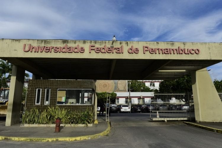 UFPE abre concurso com 114 vagas para técnicos administrativos